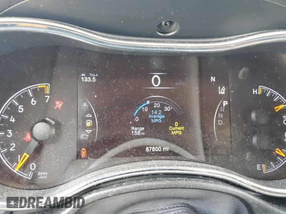 2019 Jeep Grand Cherokee Limited z VIN 1C4RJFBG4KC670301, wystawiony jako Copart lot #62533545 z przebiegiem 87 800 mil mil oraz Szkoda całkowita • Salvage title. Historia ofert i sprzedaży dostępna na DreamBid. Obrazek 9.