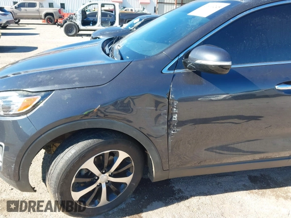 2018 Kia Sorento EX with VIN 5XYPH4A52JG384044, listed as a IAAI auction lot 40906245 with 109,389 mi miles and . Bid and sale history available at DreamBid. Image 6.