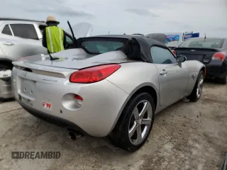 2009 Pontiac Solstice z VIN 1G2MN35B59Y107109, wystawiony jako Copart lot #76083734 z przebiegiem Nie podano mil oraz Nie do naprawy • Non repairable. Historia ofert i sprzedaży dostępna na DreamBid. Obrazek 3.