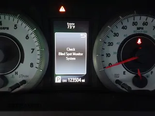 2015 Toyota Sienna SE with VIN 5TDXK3DC1FS667924, listed as a IAAI auction lot 42062805 with 123,504 mi miles. Bid and sale history available at carsss.com. Image 15.