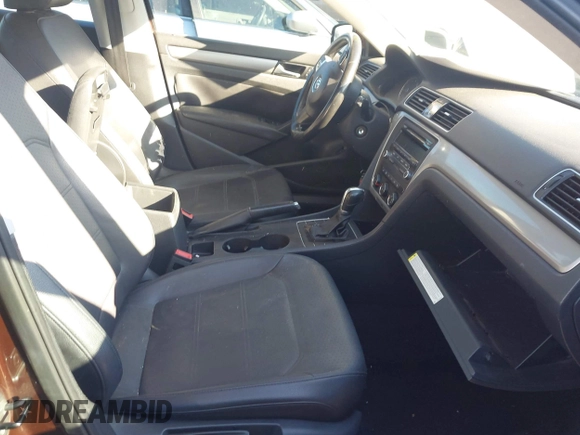 2014 Volkswagen Passat S w/Nav with VIN 1VWAP7A30EC009933, listed as a IAAI auction lot 41690840 with 202,200 mi miles. Bid and sale history available at carsss.com. Image 5.