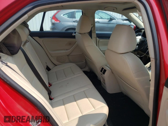 2010 Volkswagen Jetta SE with VIN 3VWRZ7AJ4AM059304, listed as a Copart auction lot 59497295 with 114,957 mi miles and Salvage title. Bid and sale history available at DreamBid. Image 10.
