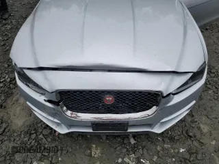 2018 Jaguar XE 20d Premium with VIN SAJAJ4FN6JCP18245, listed as a Copart auction lot 73033614 with 69,106 mi miles and Salvage Title. Bid and sale history available at carsss.com. Image 13.