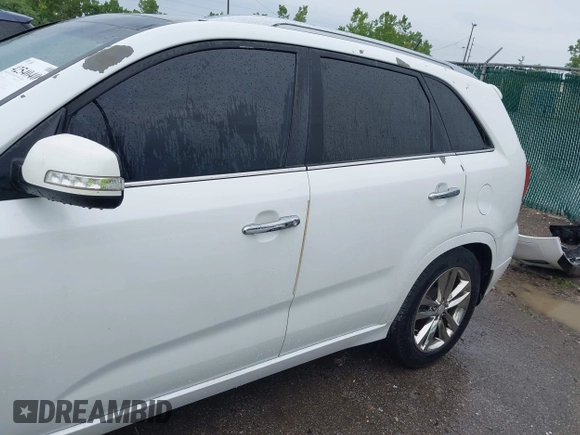 2014 Kia Sorento SX Limited with VIN 5XYKW4A75EG444230, listed as a IAAI auction lot 42540409 with 134,339 mi miles and . Bid and sale history available at DreamBid. Image 15.