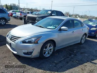 2013 Nissan Altima S with VIN 1N4AL3AP3DC132317, listed as a IAAI auction lot 42115439 with 186,850 mi miles and . Bid and sale history available at DreamBid. Image 2.