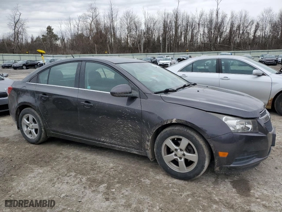2014 Chevrolet Cruze 1LT with VIN 1G1PC5SB1E7438762, listed as a Copart auction lot 48948845 with 112,941 mi miles and Clean Title. Bid and sale history available at carsss.com. Image 4.