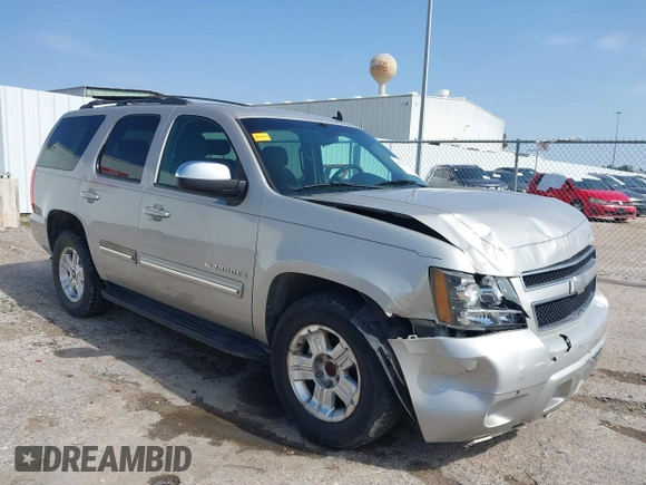 2009 Chevrolet Tahoe 2LT z VIN 1GNEC23379R258434, wystawiony jako IAAI lot #41558672 z przebiegiem 133 646 mil mil oraz . Historia ofert i sprzedaży dostępna na DreamBid. Obrazek 1.