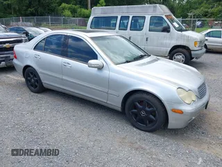 2003 Mercedes-Benz C 240 с VIN WDBRF81J73F366372, выставлен на аукционе IAAI как лот 42715567 с пробегом 159 500 миль миль и . История ставок и продаж доступна на DreamBid. Изображение 1.