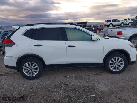 2017 Nissan Rogue SL with VIN 5N1AT2MV5HC758855, listed as a IAAI auction lot 40600596 with 101,071 mi miles. Bid and sale history available at carsss.com. Image 13.
