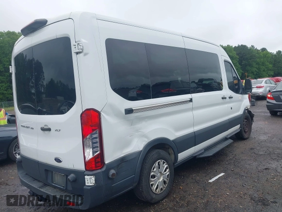 2018 Ford Transit Passenger XL z VIN 1FBAX2CM2JKA31397, wystawiony jako IAAI lot #42252424 z przebiegiem 72 434 mil mil oraz . Historia ofert i sprzedaży dostępna na DreamBid. Obrazek 4.