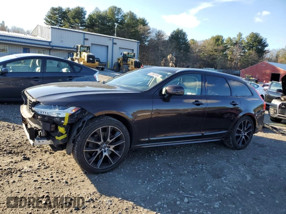 2017 Volvo V90 z VIN YV4A22NL1H1000167, wystawiony jako Copart lot #82362134 z przebiegiem 92 527 mil mil oraz Szkoda całkowita • Salvage title. Historia ofert i sprzedaży dostępna na DreamBid. Obrazek 1.