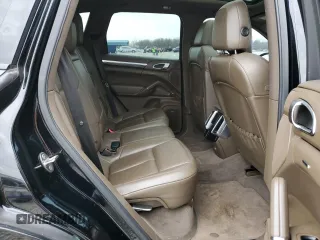 2012 Porsche Cayenne S Hybrid z VIN WP1AE2A26CLA93934, wystawiony jako Copart lot #45137525 z przebiegiem 128 231 mil mil oraz Szkoda całkowita • Salvage title. Historia ofert i sprzedaży dostępna na DreamBid. Obrazek 11.