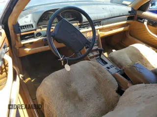 1989 Mercedes-Benz 560 с VIN WDBCA45E0KA478906, выставлен на аукционе Copart как лот 61273615 с пробегом 112 894 миль миль и Чистый • Clean title. История ставок и продаж доступна на DreamBid. Изображение 8.