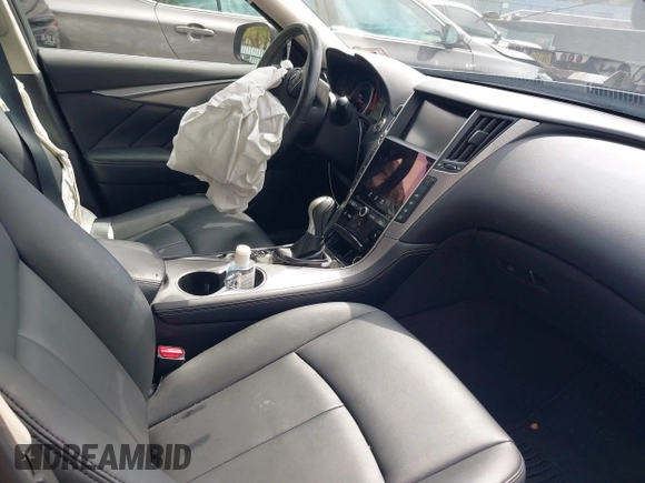 2015 Infiniti Q50 Premium with VIN JN1BV7AR8FM417774, listed as a IAAI auction lot 41909847 with 39,377 mi miles. Bid and sale history available at carsss.com. Image 5.
