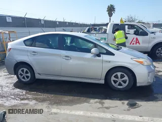 2013 Toyota Prius One with VIN JTDKN3DU8D5566683, listed as a IAAI auction lot 41946289 with 248,878 mi miles. Bid and sale history available at carsss.com. Image 13.