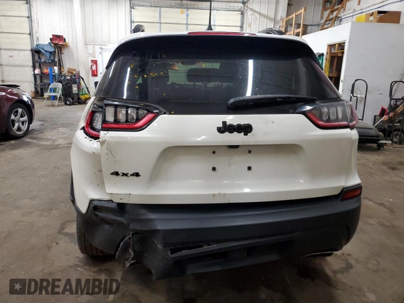 2019 Jeep Cherokee Altitude с VIN 1C4PJMLX6KD301833, выставлен на аукционе Copart как лот 58060415 с пробегом 78 328 миль миль и Списание • Salvage title. История ставок и продаж доступна на DreamBid. Изображение 6.