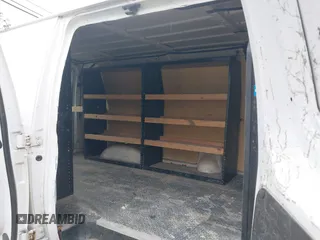 2012 Ford Econoline Cargo Commercial z VIN 1FTNE2EL2CDB16707, wystawiony jako IAAI lot #42358039 z przebiegiem 250 186 mil mil oraz . Historia ofert i sprzedaży dostępna na DreamBid. Obrazek 8.