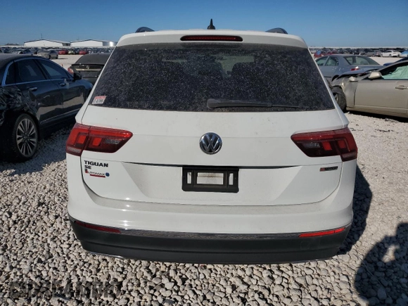 2020 Volkswagen Tiguan SE with VIN 3VV2B7AX4LM025185, listed as a Copart auction lot 48942445 with 82,550 mi miles and Salvage Title. Bid and sale history available at DreamBid. Image 6.
