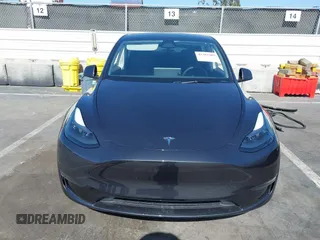 2024 Tesla Model Y с VIN 7SAYGDED9RF091854, выставлен на аукционе IAAI как лот 42382483 с пробегом 14 805 миль миль и . История ставок и продаж доступна на DreamBid. Изображение 12.