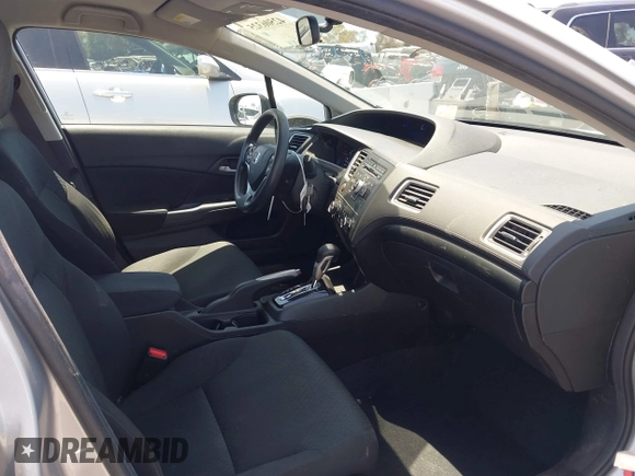 2015 Honda Civic LX z VIN 2HGFB2F5XFH512146, wystawiony jako IAAI lot #42506325 z przebiegiem 33 482 mil mil oraz . Historia ofert i sprzedaży dostępna na DreamBid. Obrazek 5.