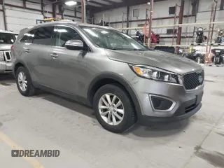 2017 Kia Sorento LX with VIN 5XYPG4A39HG218907, listed as a IAAI auction lot 42018613 with 95,838 mi miles. Bid and sale history available at carsss.com. Image 1.