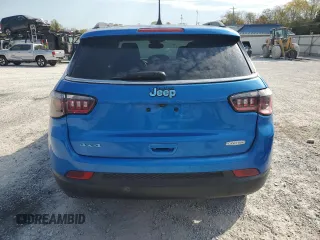 2022 Jeep Compass Altitude with VIN 3C4NJDBB7NT154739, listed as a Copart auction lot 77883524 with 31,863 mi miles and Salvage Title. Bid and sale history available at carsss.com. Image 6.