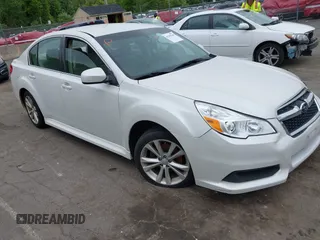 2013 Subaru Legacy Premium z VIN 4S3BMBC6XD3040213, wystawiony jako IAAI lot #42305560 z przebiegiem 195 784 mil mil oraz . Historia ofert i sprzedaży dostępna na DreamBid. Obrazek 1.