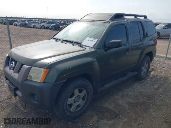 2005 Nissan Xterra S z VIN 5N1AN08W55C637420, wystawiony jako IAAI lot #42290949 z przebiegiem 252 493 mil mil oraz . Historia ofert i sprzedaży dostępna na DreamBid. Obrazek 2.