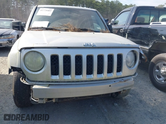 2013 Jeep Patriot Sport with VIN 1C4NJRBB6DD262920, listed as a IAAI auction lot 41779403 with 145,444 mi miles and . Bid and sale history available at carsss.com. Image 6.