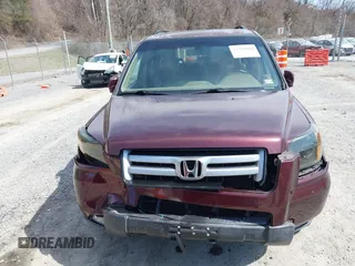 2007 Honda Pilot EX-L with VIN 5FNYF18587B021312, listed as a IAAI auction lot 41801006 with 261,842 mi miles. Bid and sale history available at carsss.com. Image 6.