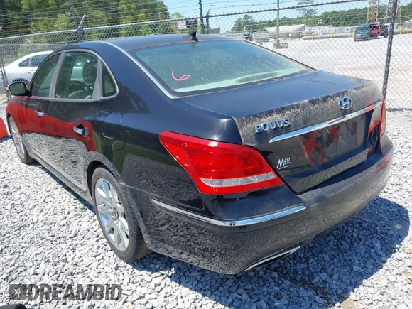 2013 Hyundai Equus Signature with VIN KMHGH4JH8DU067653, listed as a IAAI auction lot 42196105 with 164,333 mi miles and . Bid and sale history available at DreamBid. Image 3.