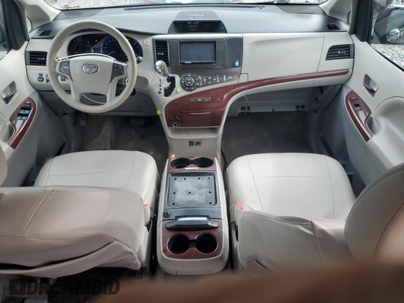 2013 Toyota Sienna XLE with VIN 5TDDK3DC4DS049917, listed as a Copart auction lot 49036775 with 283,608 mi miles and Clean Title. Bid and sale history available at DreamBid. Image 8.