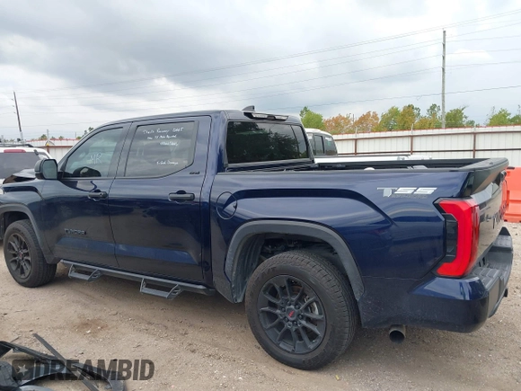 2022 Toyota Tundra 2WD SR5 with VIN 5TFLA5AB8NX017358, listed as a IAAI auction lot 38043908 with 22,386 mi miles. Bid and sale history available at carsss.com. Image 15.