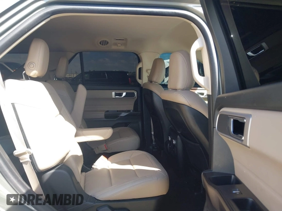 2020 Ford Explorer XLT with VIN 1FMSK7DH9LGB92568, listed as a IAAI auction lot 41812514 with 81,108 mi miles. Bid and sale history available at carsss.com. Image 8.