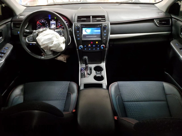 2015 Toyota Camry XLE with VIN 4T1BF1FK9FU994148, listed as a Copart auction lot 50994595 with 126,565 mi miles and Salvage Title. Bid and sale history available at DreamBid. Image 8.