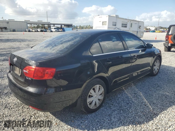 2013 Volkswagen Jetta SE z VIN 3VWDX7AJ2DM301057, wystawiony jako Copart lot #85076104 z przebiegiem 126 684 mil mil oraz Czysty tytuł • Clean title. Historia ofert i sprzedaży dostępna na DreamBid. Obrazek 3.