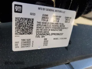 2023 Chevrolet Suburban z VIN 1GNSKDKL2PR286237, wystawiony jako Copart lot #46179735 z przebiegiem 29 518 mil mil oraz Szkoda całkowita • Salvage title. Historia ofert i sprzedaży dostępna na DreamBid. Obrazek 14.