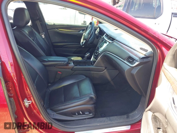 2019 Cadillac XTS Luxury z VIN 2G61M5S39K9118573, wystawiony jako IAAI lot #42014038 z przebiegiem 99 247 mil mil oraz . Historia ofert i sprzedaży dostępna na DreamBid. Obrazek 5.
