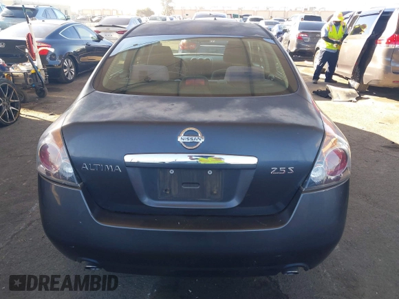 2008 Nissan Altima 2.5 with VIN 1N4AL21E38N428392, listed as a IAAI auction lot 41666178 with 156,808 mi miles. Bid and sale history available at carsss.com. Image 17.