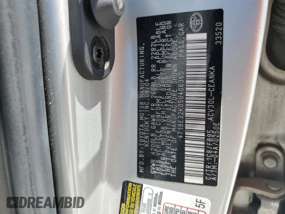 2005 Toyota Camry STD z VIN 4T1BE32K05U406365, wystawiony jako Copart lot #58035155 z przebiegiem 283 788 mil mil oraz Czysty tytuł • Clean title. Historia ofert i sprzedaży dostępna na DreamBid. Obrazek 12.
