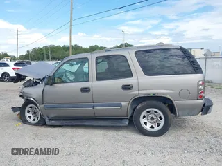 2002 Chevrolet Tahoe LS z VIN 1GNEC13Z72R258244, wystawiony jako IAAI lot #42639069 z przebiegiem Nie podano mil oraz . Historia ofert i sprzedaży dostępna na DreamBid. Obrazek 14.