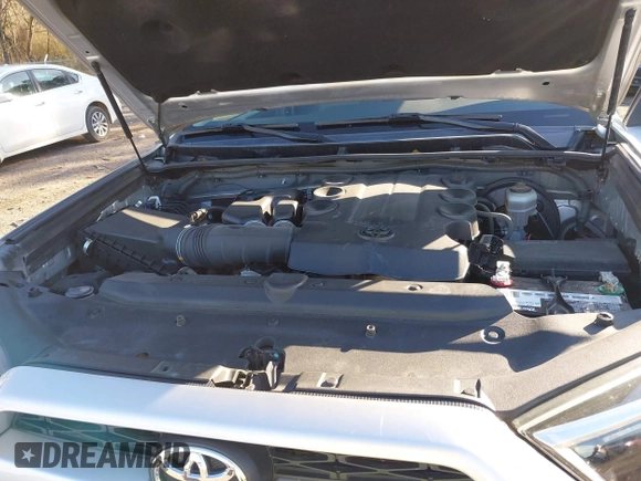 2017 Toyota 4Runner SR5 with VIN JTEZU5JR2H5153527, listed as a IAAI auction lot 41352819 with 109,868 mi miles and . Bid and sale history available at DreamBid. Image 10.
