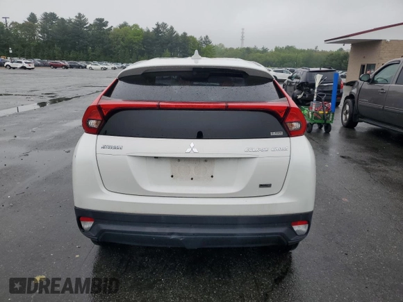 2018 Mitsubishi Eclipse Cross LE z VIN JA4AT4AA2JZ045569, wystawiony jako Copart lot #57260595 z przebiegiem 38 963 mil mil oraz Szkoda całkowita • Salvage title. Historia ofert i sprzedaży dostępna na DreamBid. Obrazek 6.