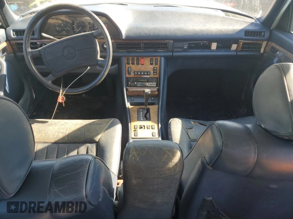 1986 Mercedes-Benz 560 with VIN WDBCA39DXGA247336, listed as a Copart auction lot 49280205 with 161,054 mi miles and Clean Title. Bid and sale history available at DreamBid. Image 8.