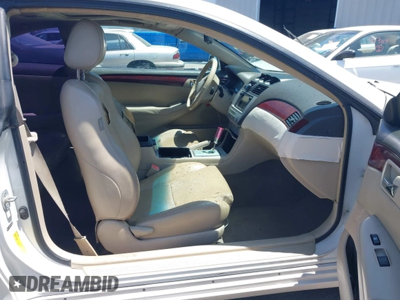 2004 Toyota Solara SE z VIN 4T1CA30P14U016954, wystawiony jako IAAI lot #42425657 z przebiegiem 296 912 mil mil oraz . Historia ofert i sprzedaży dostępna na DreamBid. Obrazek 5.