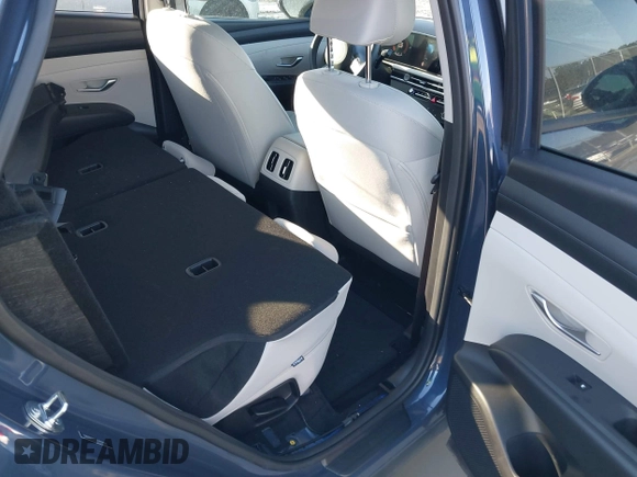 2025 Hyundai Tucson SEL with VIN 5NMJB3DE0SH450000, listed as a IAAI auction lot 41617283 with 6,920 mi miles. Bid and sale history available at carsss.com. Image 8.