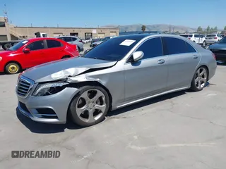 2016 Mercedes-Benz S 550 z VIN WDDUG8CB5GA280257, wystawiony jako IAAI lot #42325928 z przebiegiem 136 664 mil mil oraz . Historia ofert i sprzedaży dostępna na DreamBid. Obrazek 2.