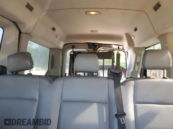 2017 Ford Transit XL с VIN 1FMZK1CM0HKA24929, выставлен на аукционе Copart как лот 61582205 с пробегом 417 641 миль миль и Списание • Salvage title. История ставок и продаж доступна на DreamBid. Изображение 10.