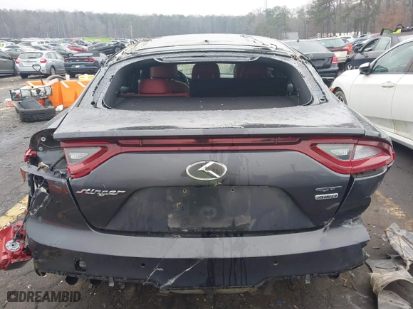 2020 Kia Stinger GT2 with VIN KNAE55LCXL6071473, listed as a IAAI auction lot 41447155 with 123,110 mi miles. Bid and sale history available at carsss.com. Image 16.