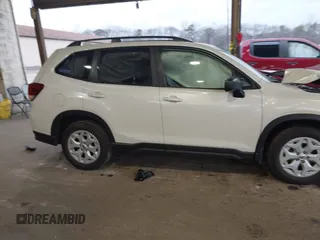 2021 Subaru Forester with VIN JF2SKADC6MH582725, listed as a IAAI auction lot 41270709 with 31,206 mi miles. Bid and sale history available at carsss.com. Image 14.